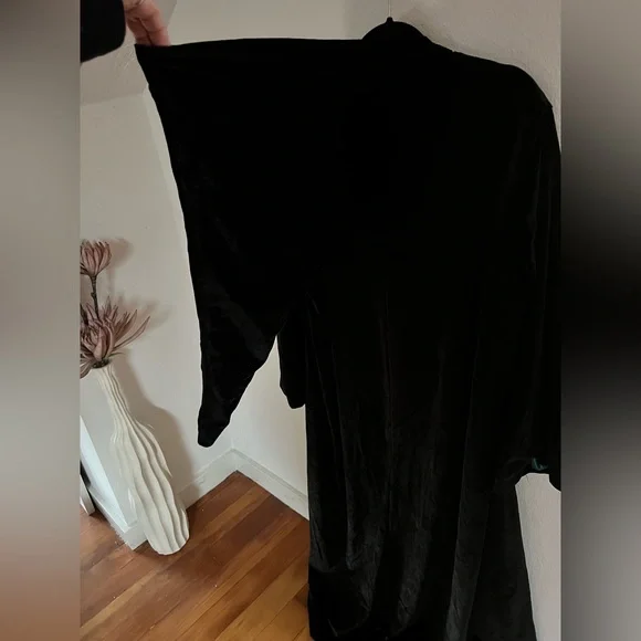 Official Wizarding World Harry Potter Slytherin Robe - Picture 4 of 7